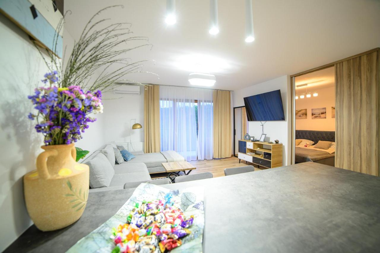 Apartamenty Via Marina Wrocław Zewnętrze zdjęcie