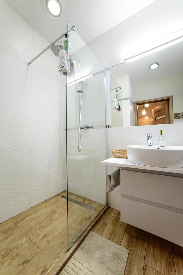 Apartamenty Via Marina Wrocław Zewnętrze zdjęcie